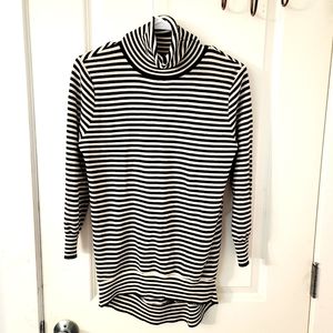 BCBG MAX Azria hi low new with tags turtleneck